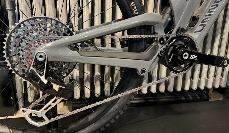 Brugt UNNO IKKI Factory S1 2023 2023 Mountainbike — billede 2 af 4