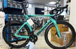 Bianchi - Oltre Comp Ultegra Di2, 2024