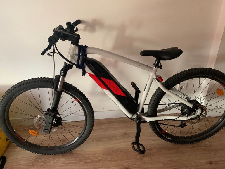 Used ROCKRIDER 27.5" E-ST 100 ELECTRIC MOUNTAIN BIKE 2021 2021 Mountainbike — image 1 of 4