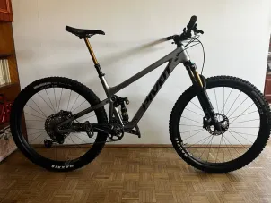 Pivot - Trail 429 Pro XT/XTR, 2022