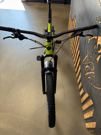 Tweedehands Polygon Siskiu D7 2024 2024 Mountainbike — afbeelding 3 van 3