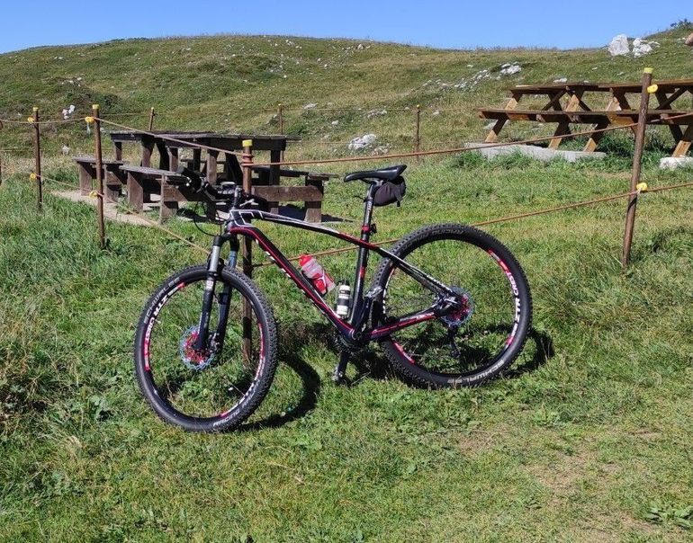 Polygon Olympia csl x2 2017 Mountainbike usato, Nero — immagine 1 di 8