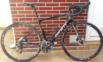 Giant - Defy Advanced Pro 2 Di2 2023, 2023