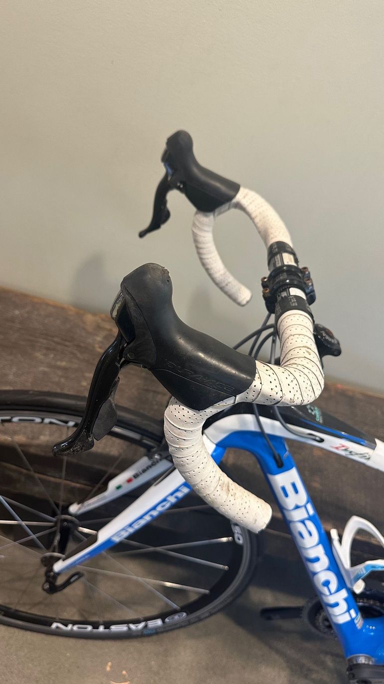 Used Bianchi Infinito Dura Ace 2012 Road & Gravel, Blue — image 10 of 10