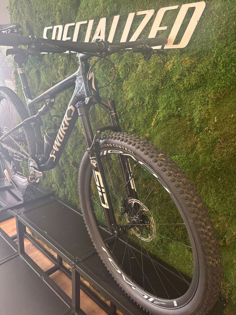 Gebrauchtes Specialized S-Works Epic LTD 2024 2024 Mountainbike, Schwarz, 29 — Bild 3 von 7