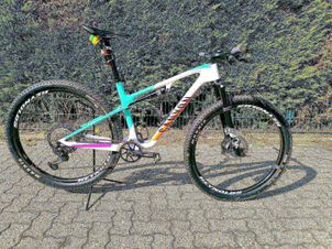 Canyon - Lux World Cup CF 7 2023, 2023