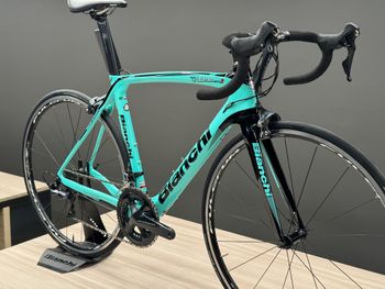 Gebrauchtes Bianchi Oltre XR3 - Ultegra 2017 Road & Gravel, Blau — Bild 2 von 8