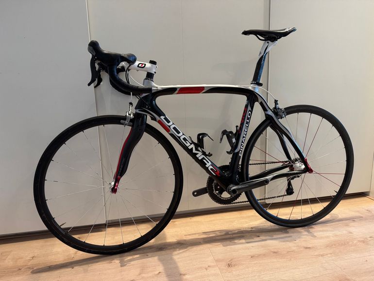 Used Pinarello Dogma 2 Frameset 2014 Road & Gravel — image 3 of 22