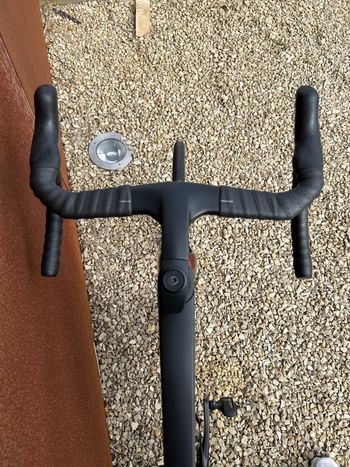 Used Trek Madone SLR 7 Gen 7 2023 2023 Road & Gravel, Red — image 8 of 14