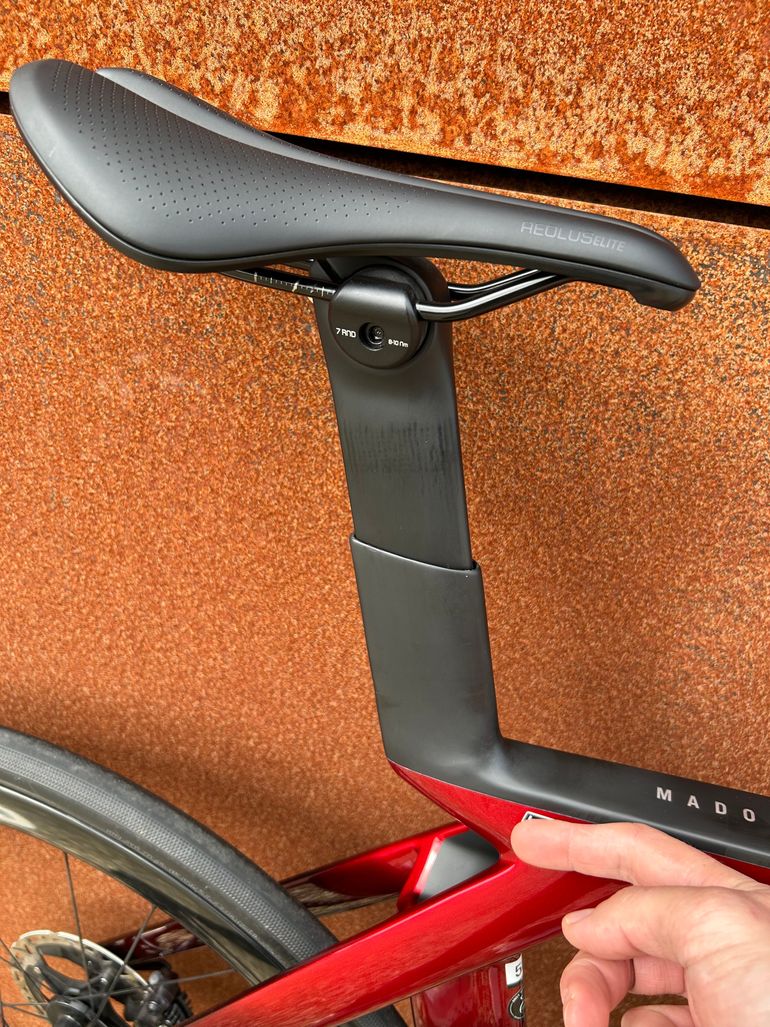 Used Trek Madone SLR 7 Gen 7 2023 2023 Road & Gravel, Red — image 9 of 14