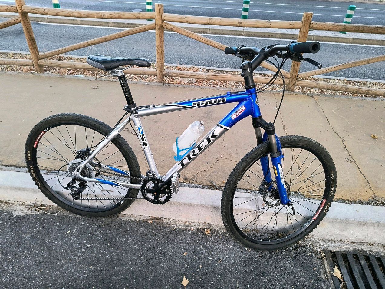 2005 trek 4300 sale