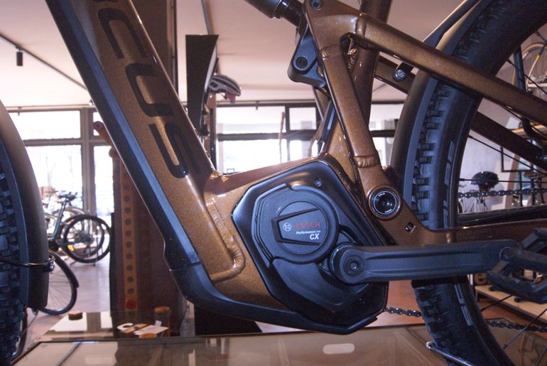 Used Focus Thron 6.8 EQP 2024 Mountainbike, Naranja — image 4 of 4