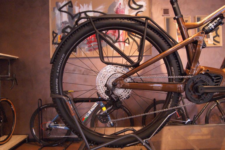 Used Focus Thron 6.8 EQP 2024 Mountainbike, Naranja — image 3 of 4