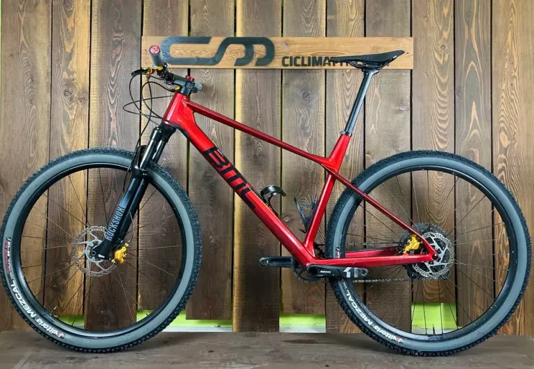 Used BMC Twostroke 01 FOUR 2022 Mountainbike, Red — image 2 of 8
