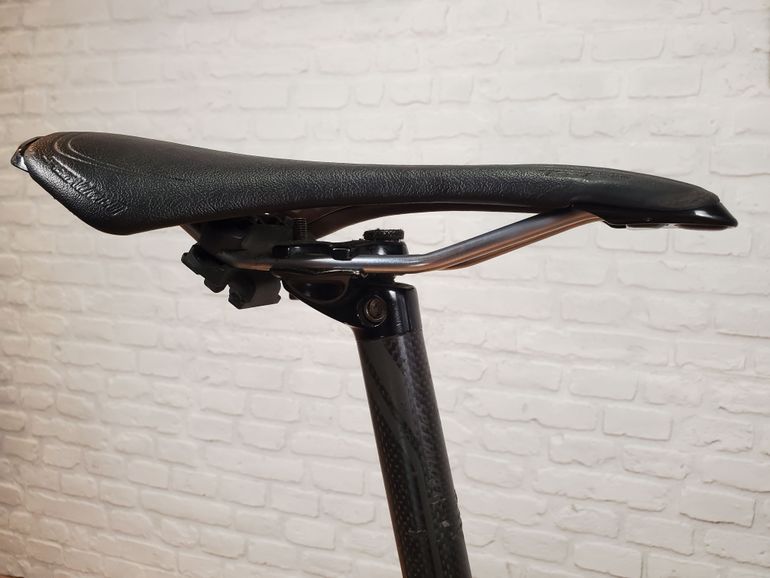 Used Specialized Tarmac SL4 Expert 2013 Road & Gravel, Black — image 6 of 9