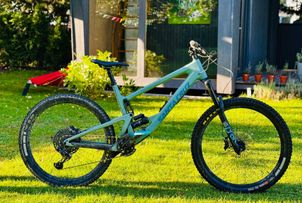 Santa Cruz - Bronson R / Carbon C / 27.5 2021, 2021