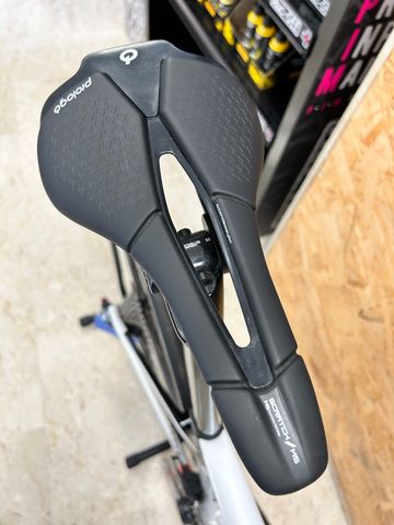 Used Orbea ORCA M11eLTD 2023 Road & Gravel, Red — image 9 of 10