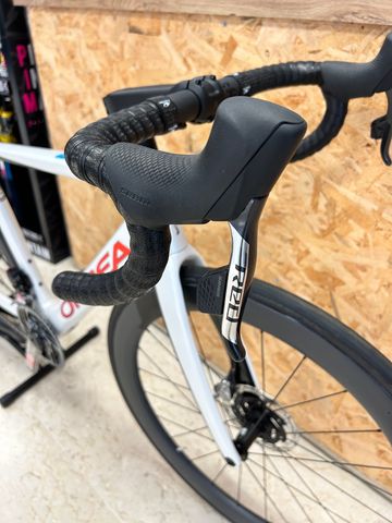 Used Orbea ORCA M11eLTD 2023 Road & Gravel, Red — image 3 of 10