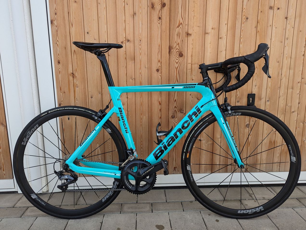 Bianchi aria ultegra road bike 2019 sale