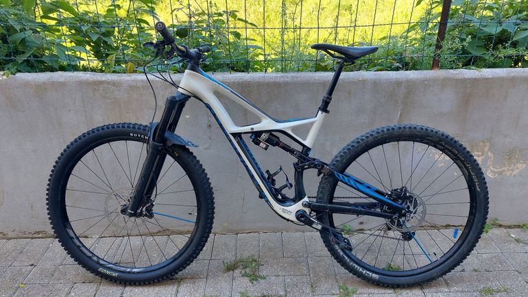 Specialized Enduro Expert Carbon 29 used in L Black Friday Deals buycycle CA