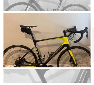 Giant - Defy Advanced 1 2018, 2018