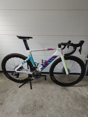 Canyon - Aeroad CFR eTap 2023, 2023