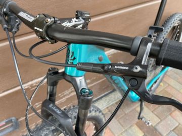 Used Lee Cougan Custom 2023 Mountainbike, Blue — image 11 of 21