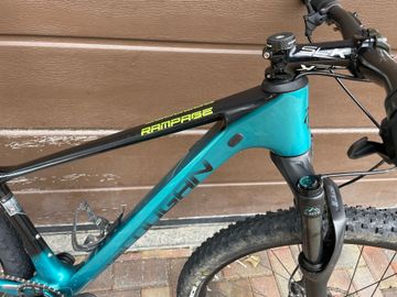 Used Lee Cougan Custom 2023 Mountainbike, Blue — image 4 of 21