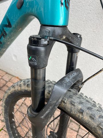 Used Lee Cougan Custom 2023 Mountainbike, Blue — image 18 of 21