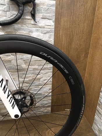 Used Canyon Aeroad CFR Disc Di2 2023 2023 Road & Gravel, White — image 7 of 10