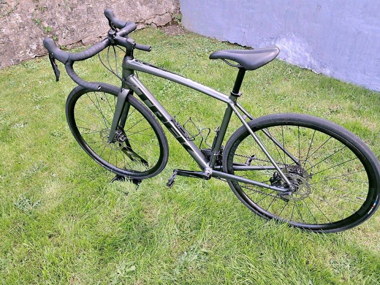 Used Trek Domane AL 5 Disc 2021 2021 Road & Gravel, Schwarz — image 14 of 17