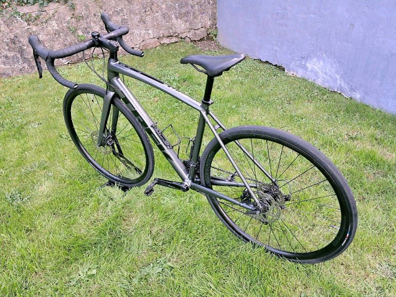 Used Trek Domane AL 5 Disc 2021 2021 Road & Gravel, Schwarz — image 6 of 17