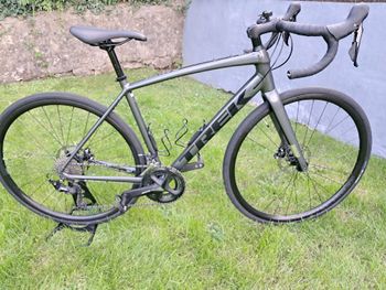 Used Trek Domane AL 5 Disc 2021 2021 Road & Gravel, Schwarz — image 7 of 17