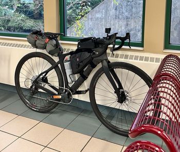 Used Pinarello GREVIL F EKAR 2023 2023 Road & Gravel, Black — image 2 of 4
