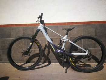 Tweedehands Orbea WILD M10 2024 2024 Mountainbike — afbeelding 2 van 7