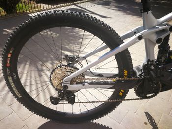 Tweedehands Orbea WILD M10 2024 2024 Mountainbike — afbeelding 3 van 7