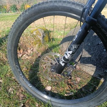Used Specialized Stumpjumper Expert Carbon 29 2020 2020 Mountainbike, Schwarz, 29 — image 3 of 15