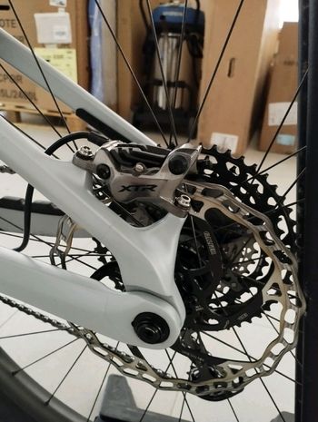 Used Orbea WILD M-LTD 20mph 2023 2023 Mountainbike, Weiß, 29 — image 4 of 12