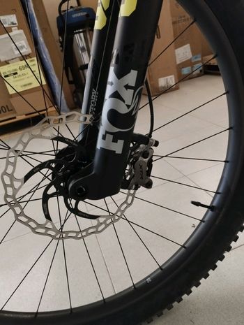 Used Orbea WILD M-LTD 20mph 2023 2023 Mountainbike, Weiß, 29 — image 7 of 12