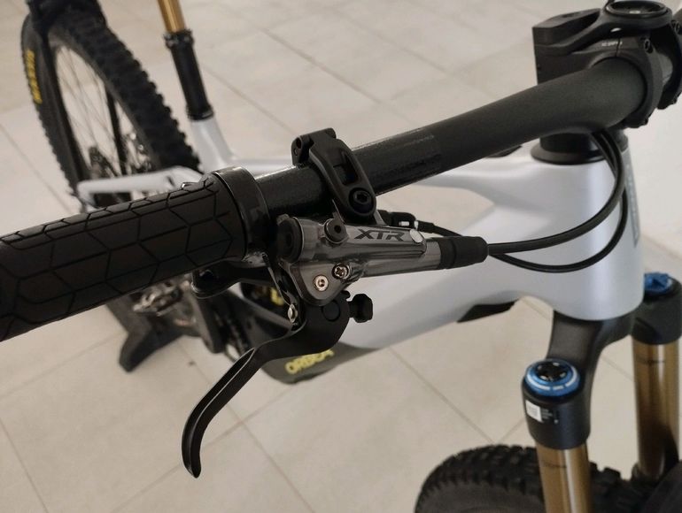 Used Orbea WILD M-LTD 20mph 2023 2023 Mountainbike, Weiß, 29 — image 6 of 12