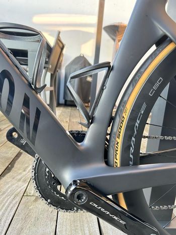 Used Canyon Deactivated Listing - Suspicious User 2023 Road & Gravel, Black — image 6 of 6