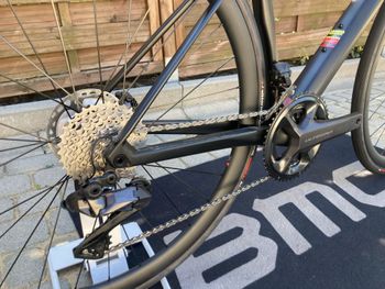 Used BMC Roadmachine 01 FIVE 2023 2023 Road & Gravel, Black — image 3 of 4