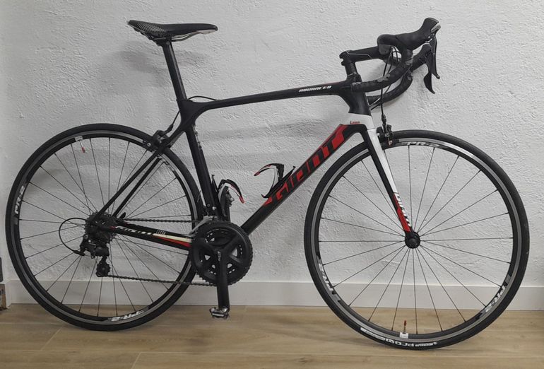Used Giant TCR Advanced 2 2016 2016 Road & Gravel, Rot — image 1 of 7
