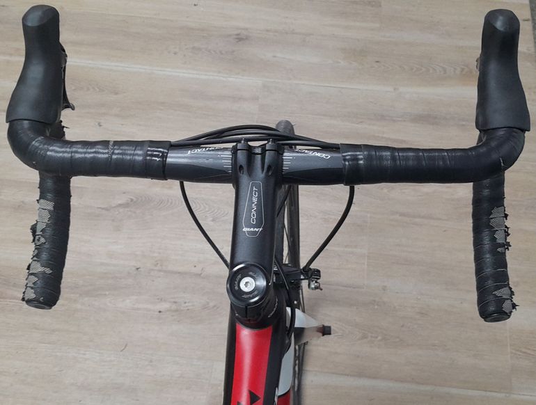 Used Giant TCR Advanced 2 2016 2016 Road & Gravel, Rot — image 5 of 7