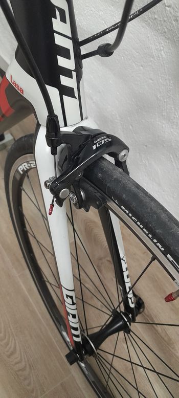 Used Giant TCR Advanced 2 2016 2016 Road & Gravel, Rot — image 6 of 7