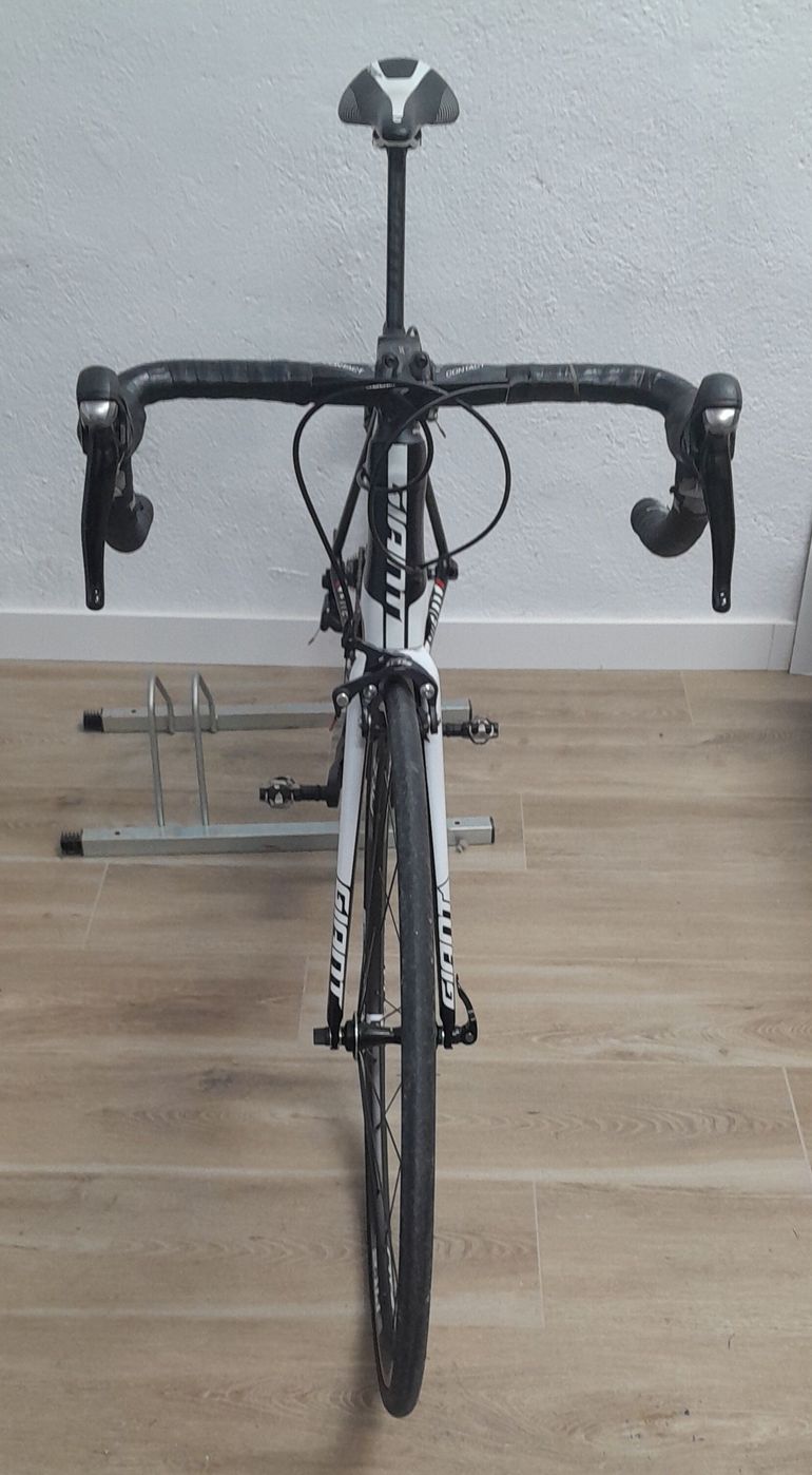 Used Giant TCR Advanced 2 2016 2016 Road & Gravel, Rot — image 4 of 7