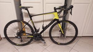 Giant - Defy Advanced 1 2018, 2018