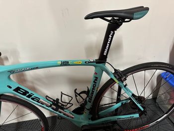 Used Bianchi Oltre XR.2 Dura Ace Di2 2016 2016 Road & Gravel — image 4 of 7