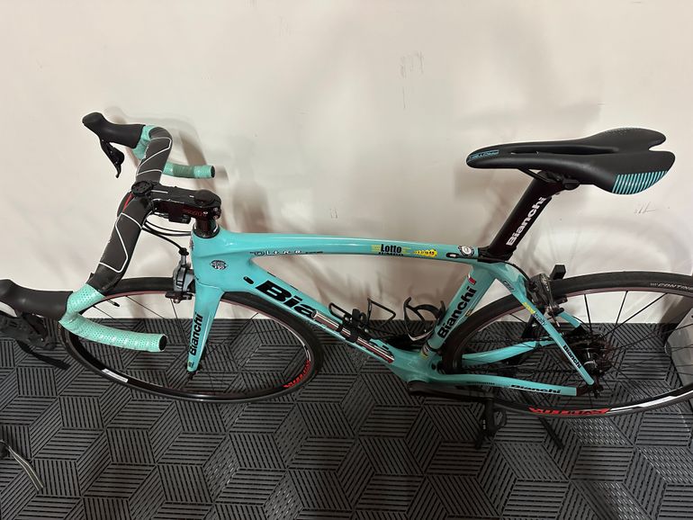 Used Bianchi Oltre XR.2 Dura Ace Di2 2016 2016 Road & Gravel — image 6 of 7