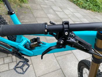 Used YT Industries Tues CORE 4 29 2023 2023 Mountainbike, Azul — image 19 of 20